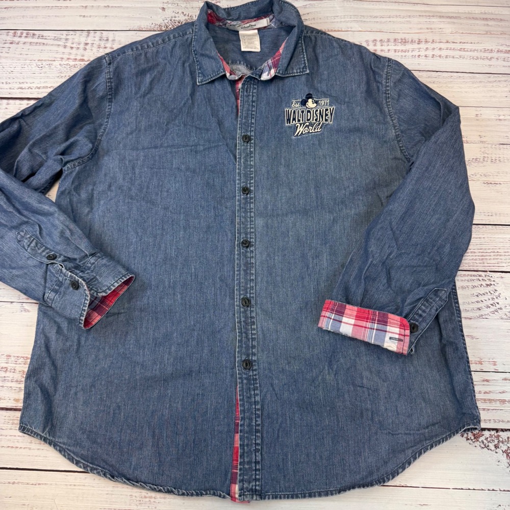 VTG 90's Mens Disney Parks Walt Disney World Embroidered Denim Button Up Shirt L